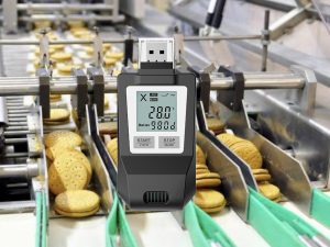 999 days Industrial temperature data logger